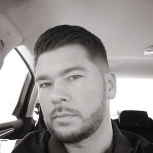 Meet your Posher, Corey